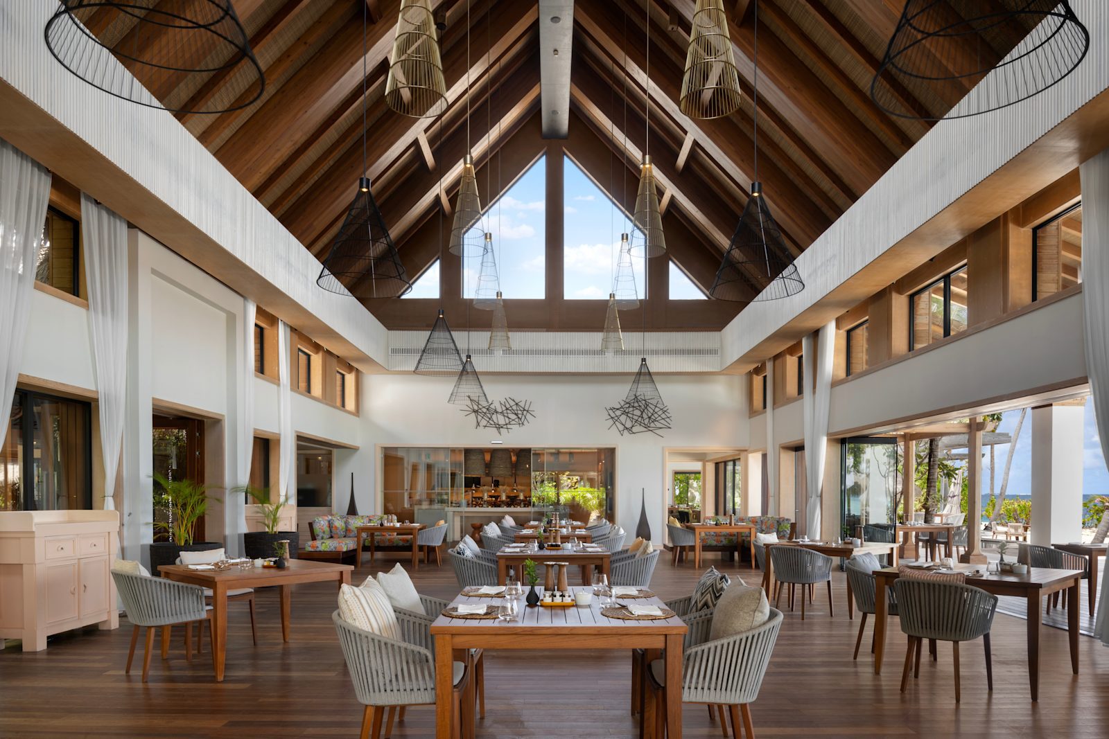 TASTING TABLE 沙灘餐廳