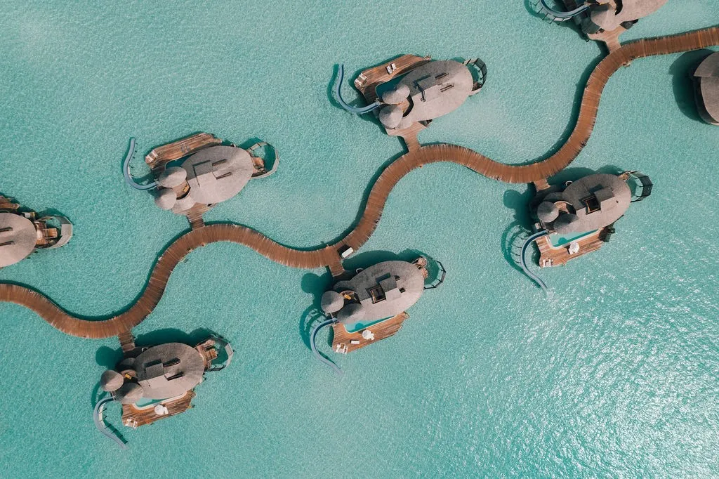 水上別墅群與潟湖空拍